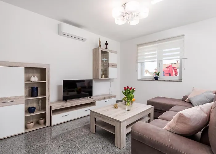 Ferienhaus Beautiful In With Wifi Kastav